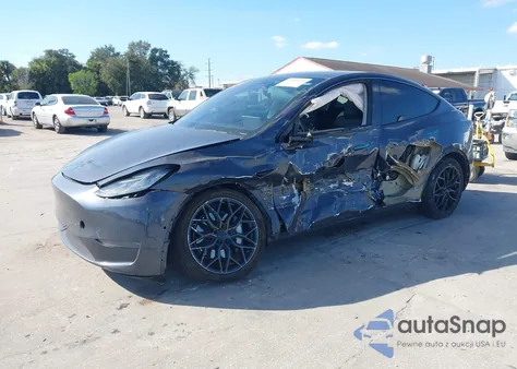 2020 Tesla Model Y Long Range Dual Motor All-Wheel Drive from USA, damaged, VIN 5YJYGDEEXLF039310